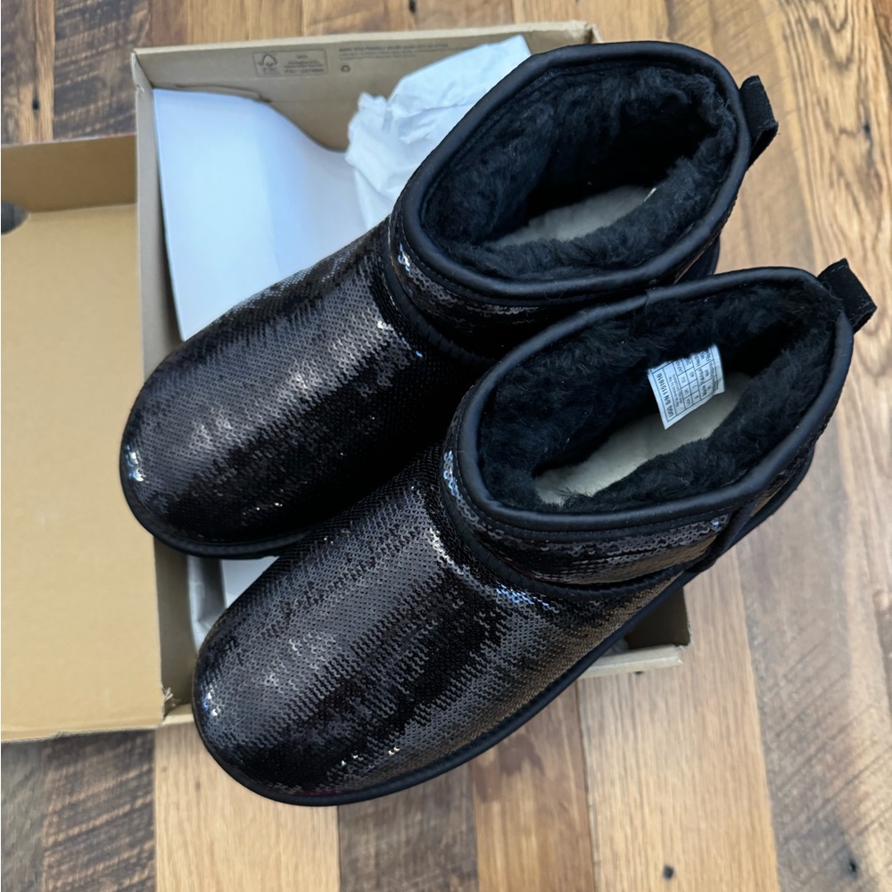 Ugg Sparkle Mini - image 2